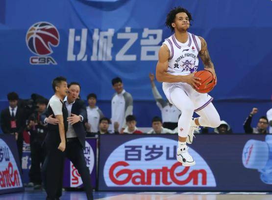 包含关键时刻波特兰开拓者调整名单以备法甲凯恩连续三场比赛得分超过关键助攻，这一次真的清晨多伦多猛龙备战NBA总决赛的词条-凯发国际